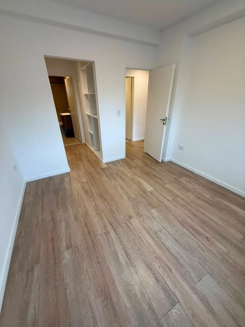 SITIO MONTEVIDEO 1517 2 D